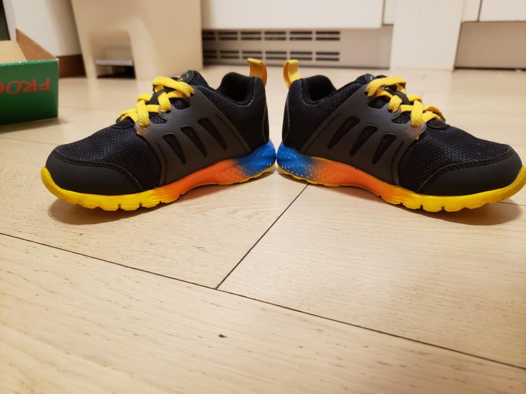dr kong white sneakers