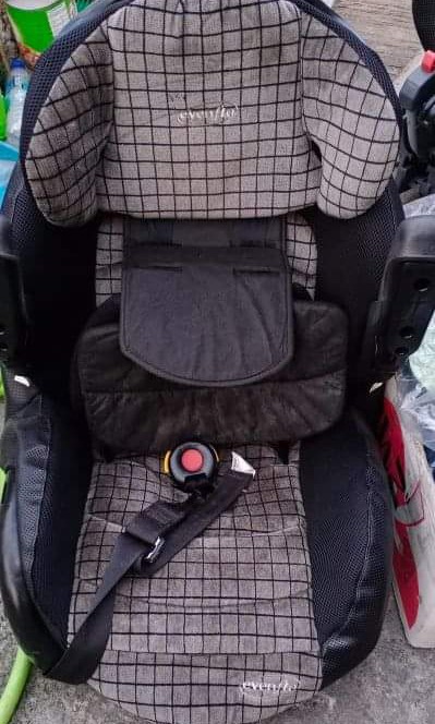 evenflo baby car seat