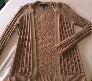 (Category: ) located in . Submitted by alyson_decluttering (Listing ID 1018594368, Image 1). Description: .