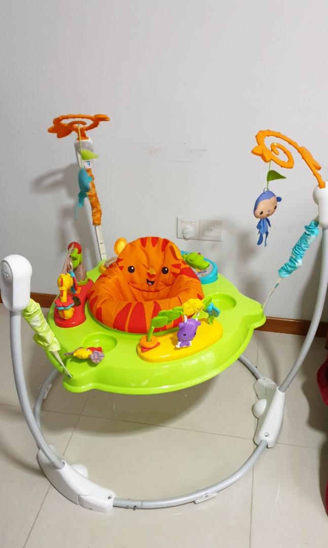 roaring rainforest jumperoo
