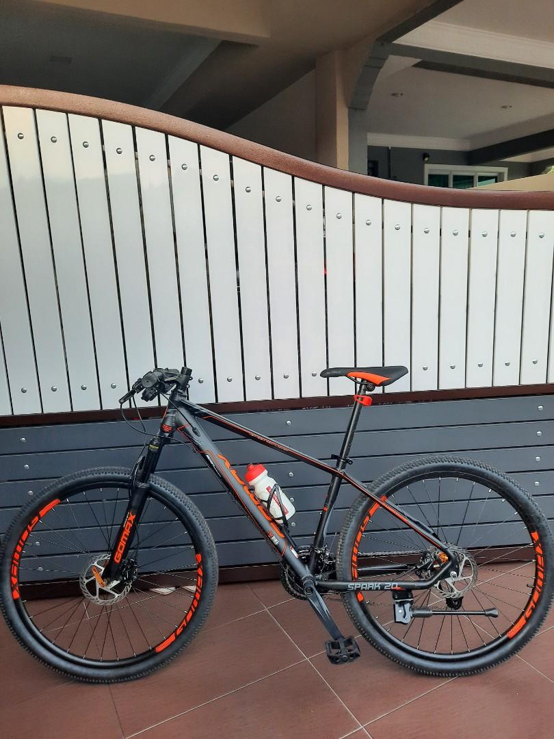 Gomax road store bike