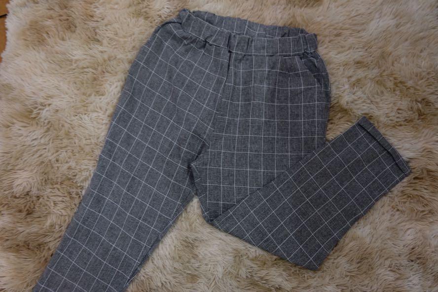grey plaid jeans