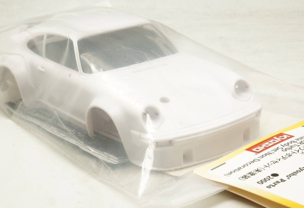 Kyosho Mini Z Porsche 934 Turbo 白色車殼 興趣及遊戲 收藏品及紀念品 明星周邊 Carousell