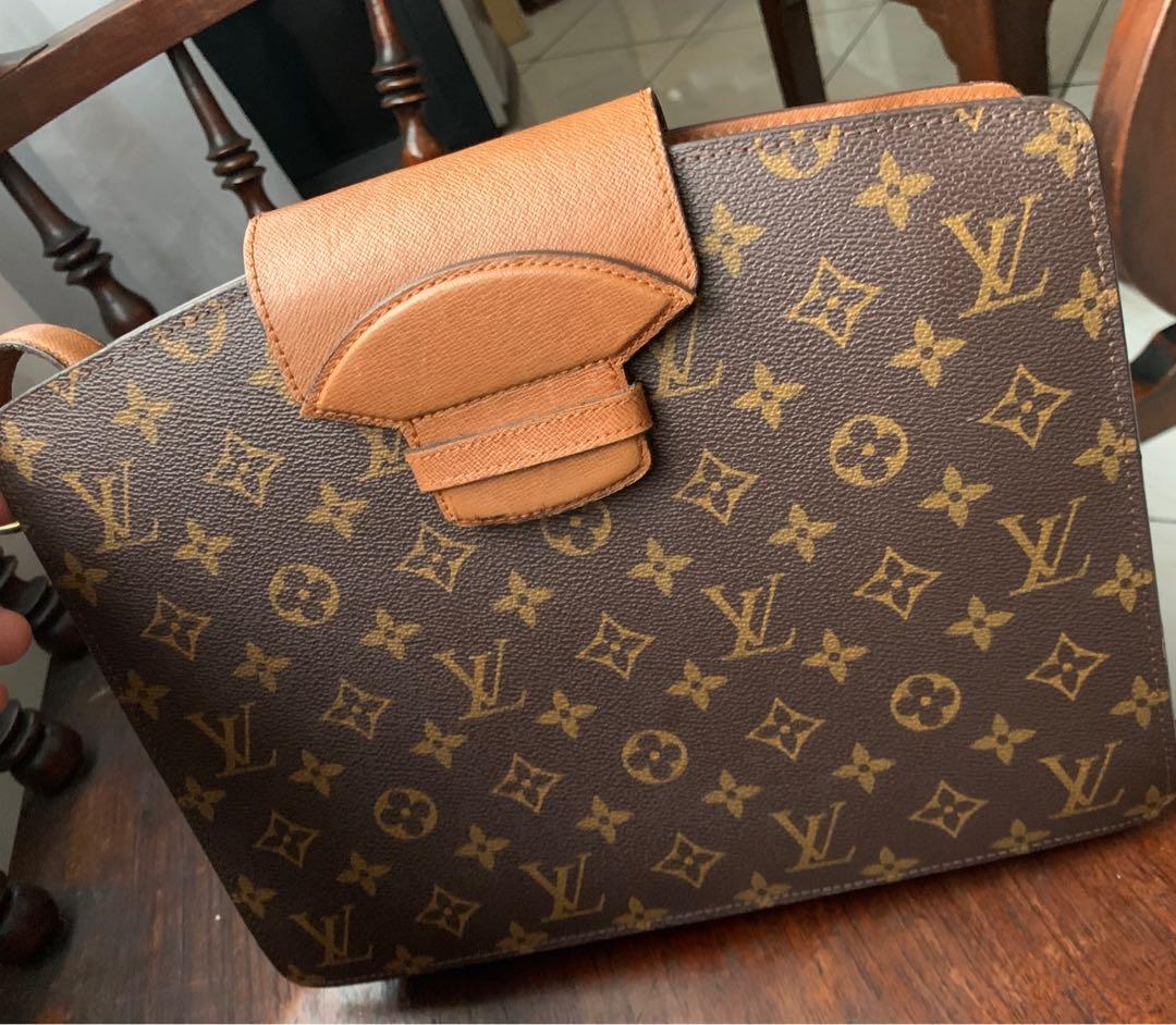 Louis Vuitton, Bags, Louis Vuitton Courcelles Sling Shoulder Bag Monogram  With Dustbag