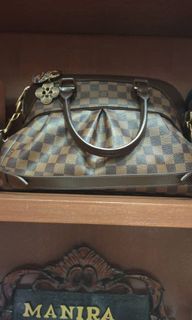 (Category: ) located in . Submitted by stylestalker (Listing ID 1018659411, Image 1). Description: .