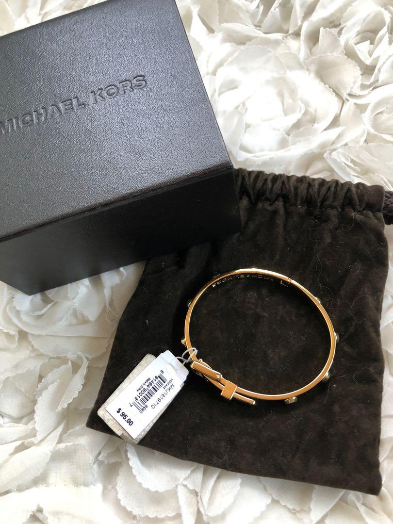 MICHAEL KORS Gold Tone Buckle Bangle Bracelet, Women's Fashion, Jewelry &  Organizers, Bracelets on Carousell