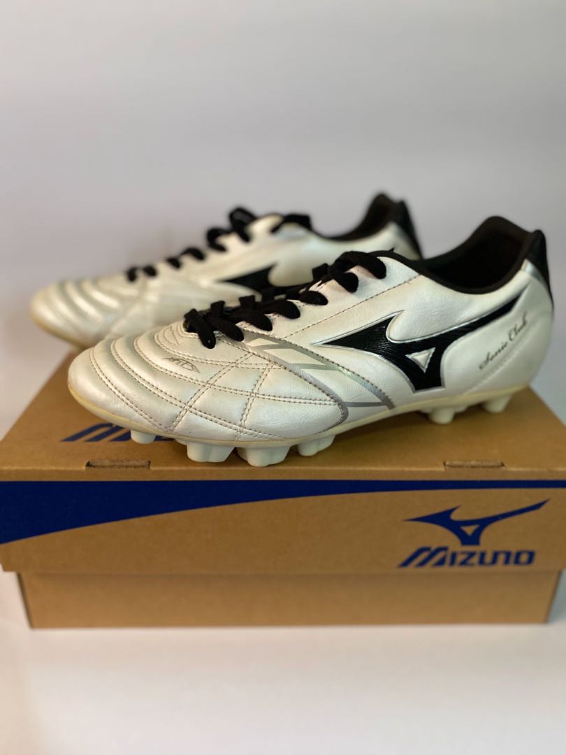 Mizuno Sonic Club MD cleats, Sports, Athletic \u0026 Sports Clothing on Carousell