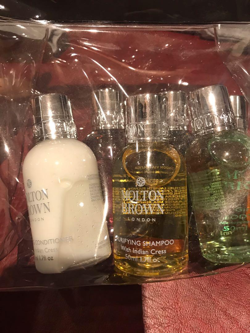 Molton Brown shower set (Category: Bath) located in San Juan City. Submitted by outlet18 (Listing ID 1018713273, Image 3). Description: Molton Brown complete set 50ml per bottle 3 shower gel body wash 1 shampoo 1. conditioner 1. lotion bought in UK .