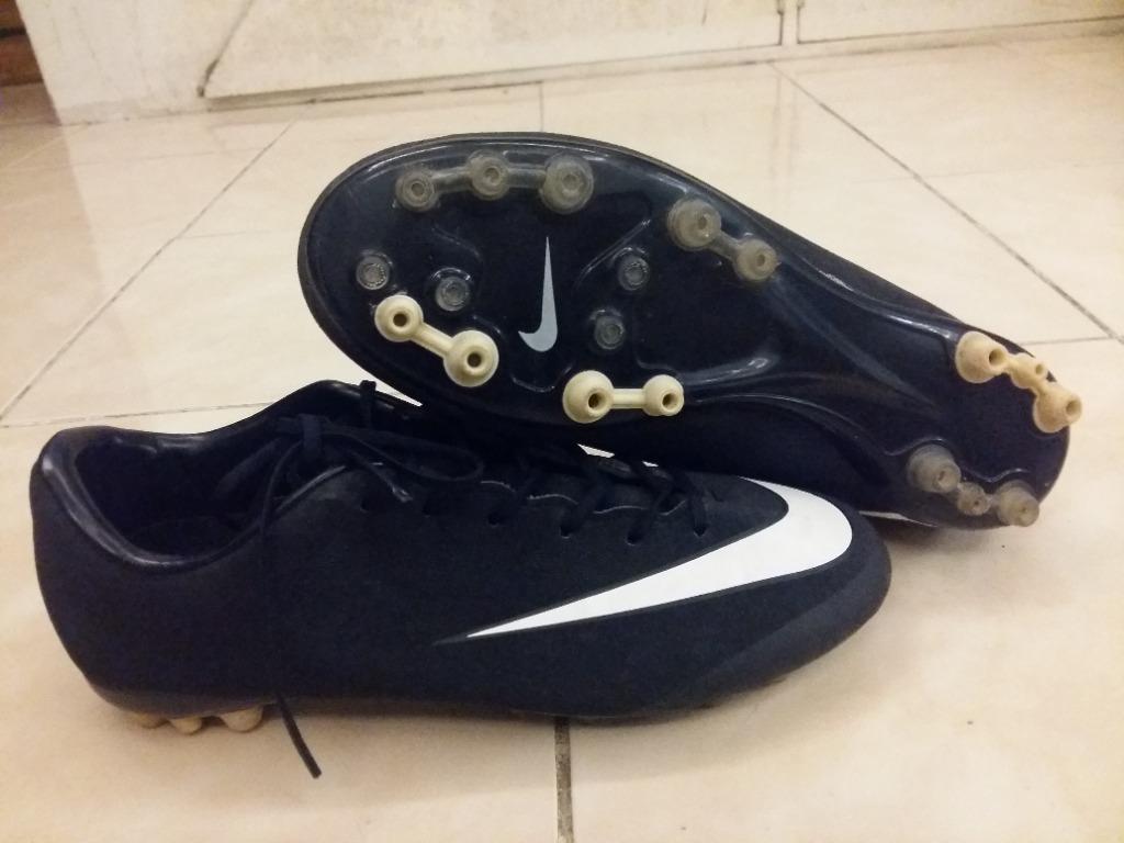 cr7 spike shoes