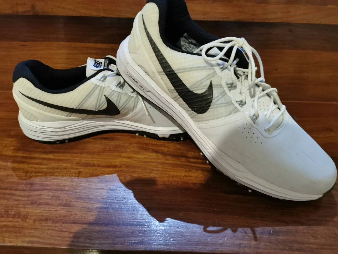 Principiante Burro dirigir Nike Lunar Control 3 Golf Shoes Size 10.5, Sports Equipment, Sports &  Games, Racket and Ball Sports on Carousell