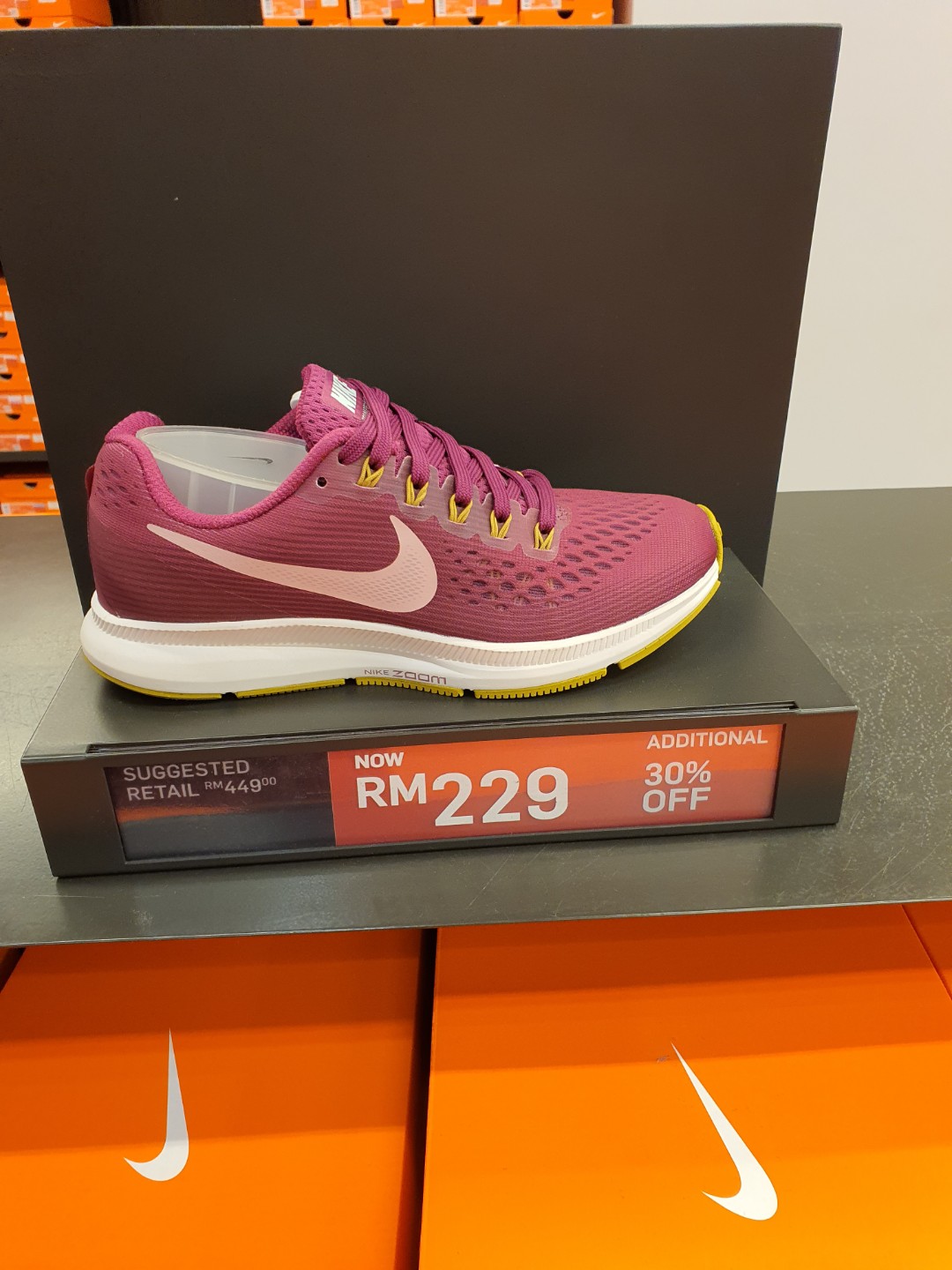 mitsui outlet nike sale