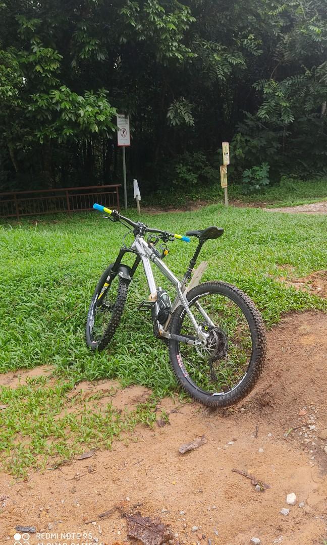 Nukeproof scout 2025 2015