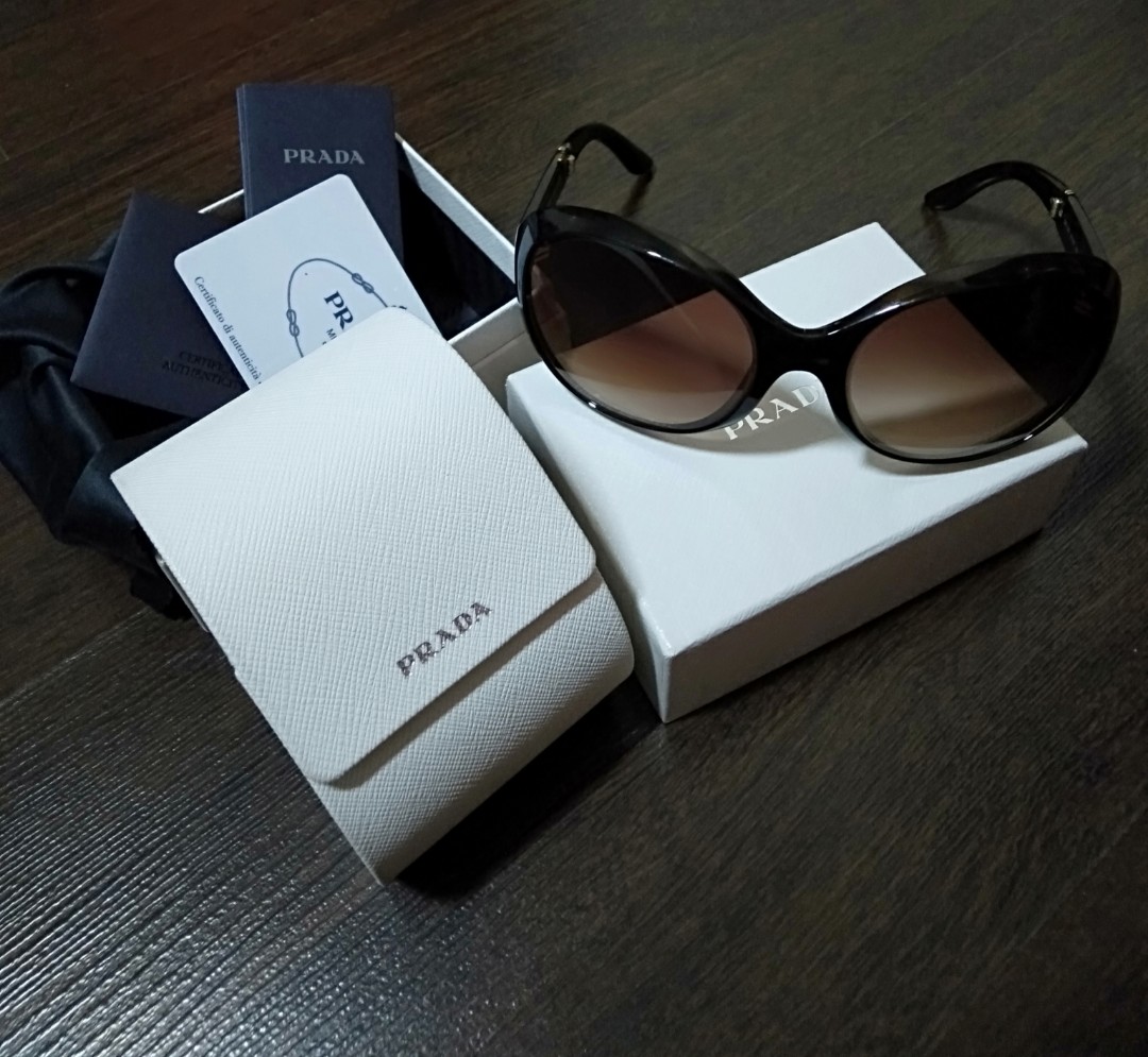 Authentic PRADA Milano Folding Sunglasses Women s Fashion Watches Accessories Sunglasses Eyewear on Carousell