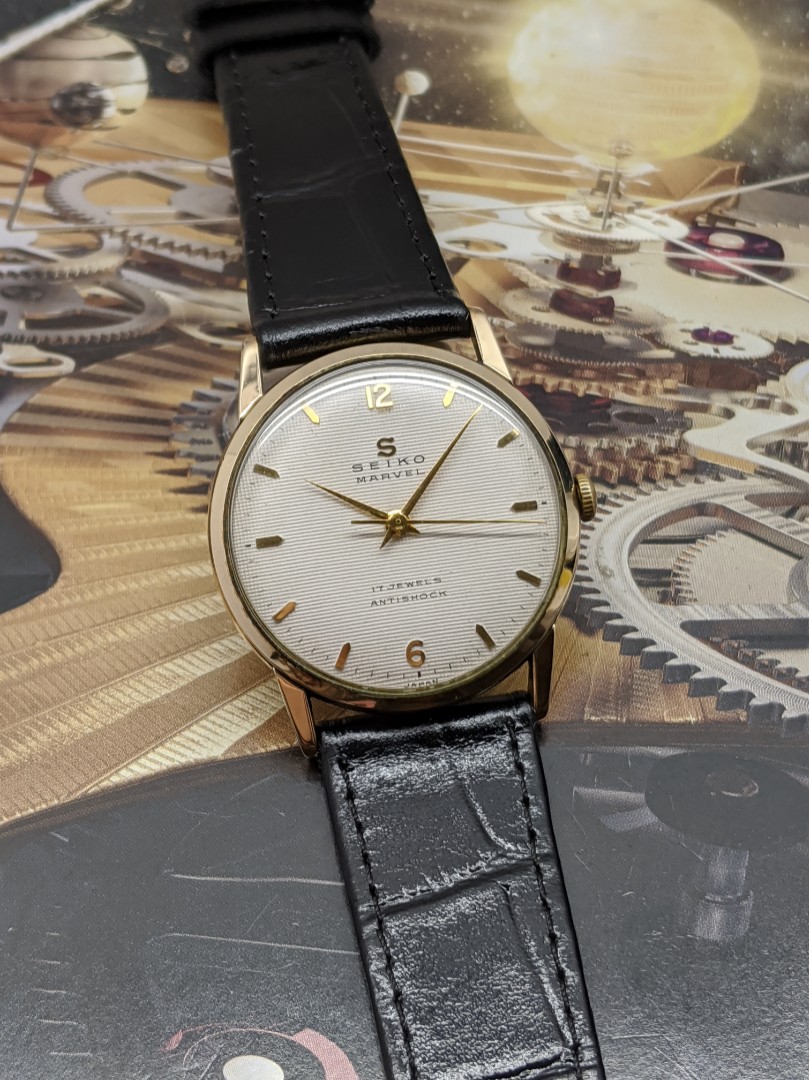 SEIKO MARVEL 17 JEWELS ANTISHOCK HAND WINDING WATCH 1957 s Luxury