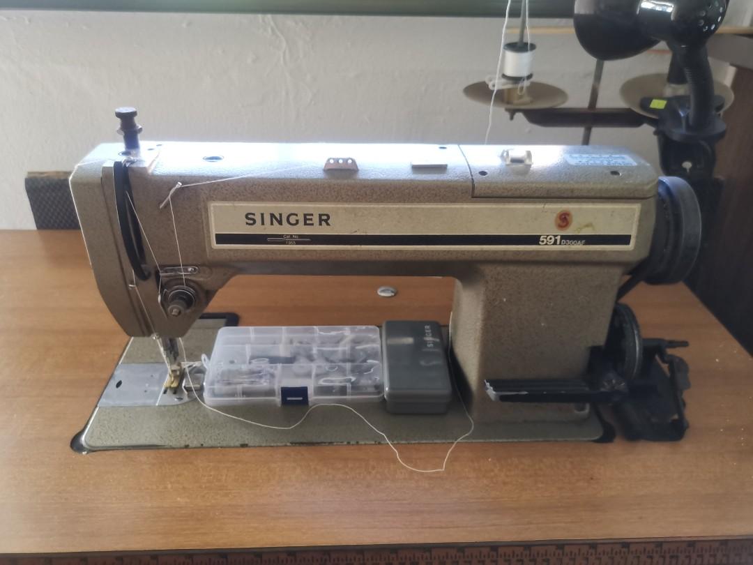 Singer 591 Sewing Machine