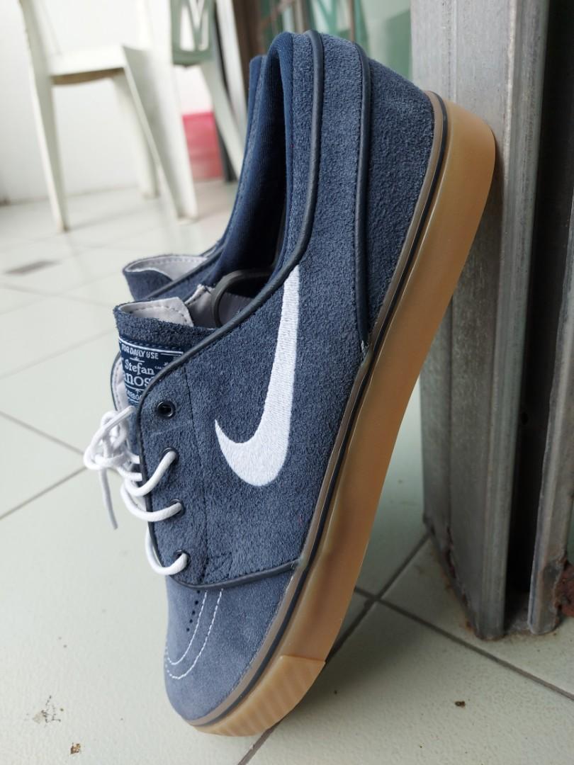 janoski obsidian gum