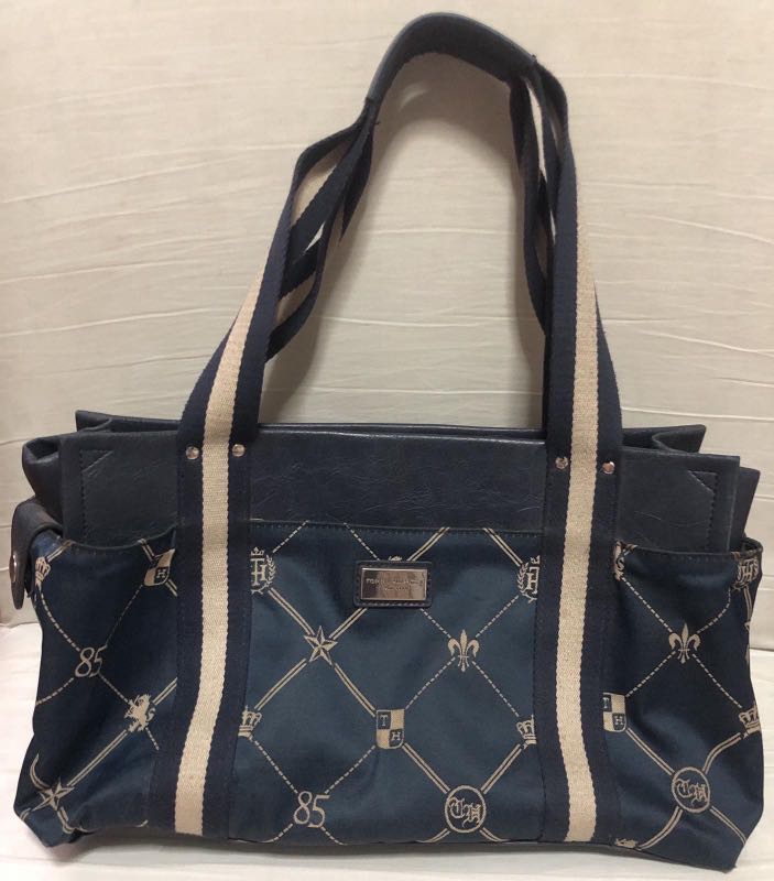 tommy hilfiger latest bags