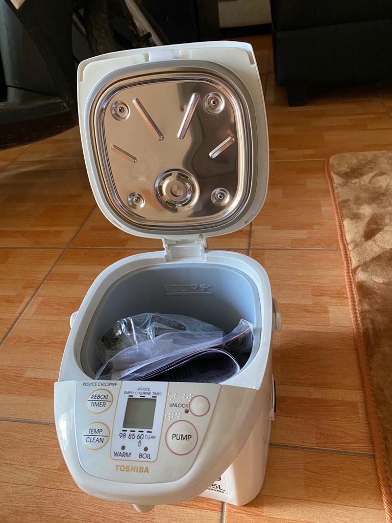 TOSHIBA ELECTRIC HOT POT DIGITAL PLK 25 EL, Kitchen & Appliances di