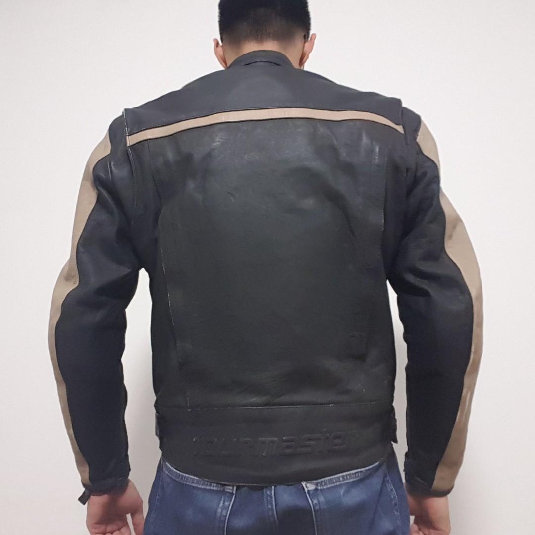 Master coaster jacket top