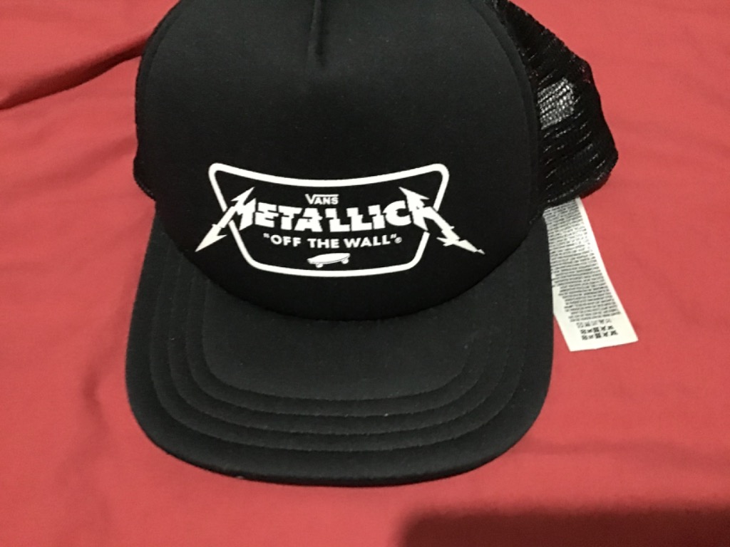 vans metallica trucker