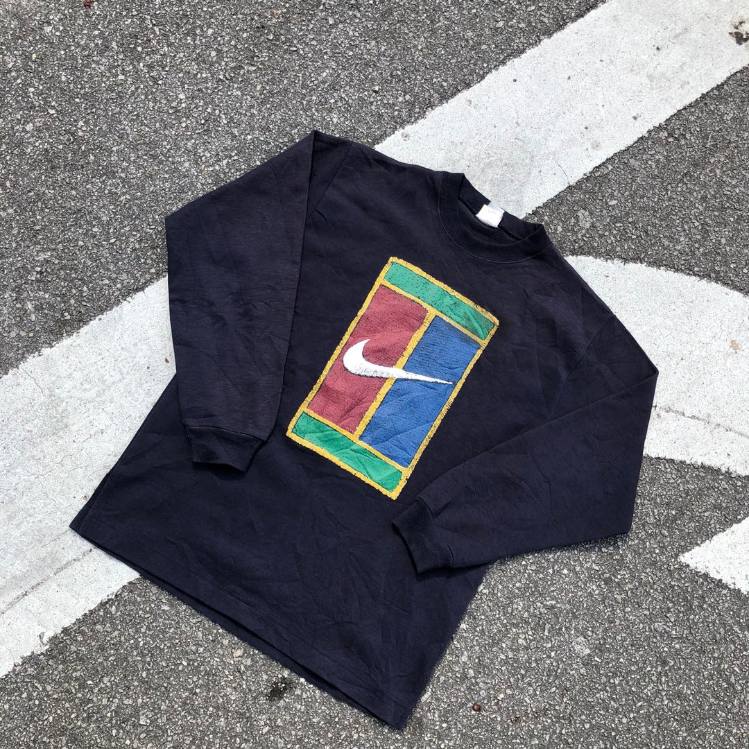 VINTAGE NIKE COURT SWEATSHIRT Men s Fashion Tops Sets Tshirts