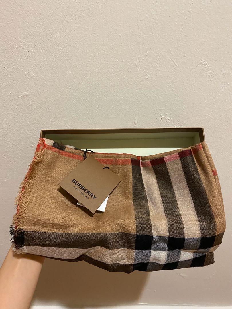 Burberry gauze top check scarf camel