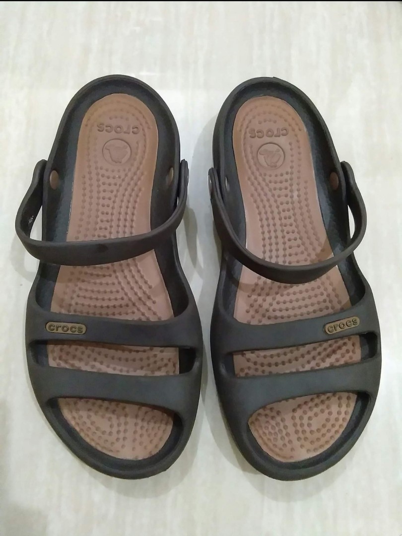Crocs Cleo ii Sandals, Women's Fashion, Footwear, Flats & Sandals on ...