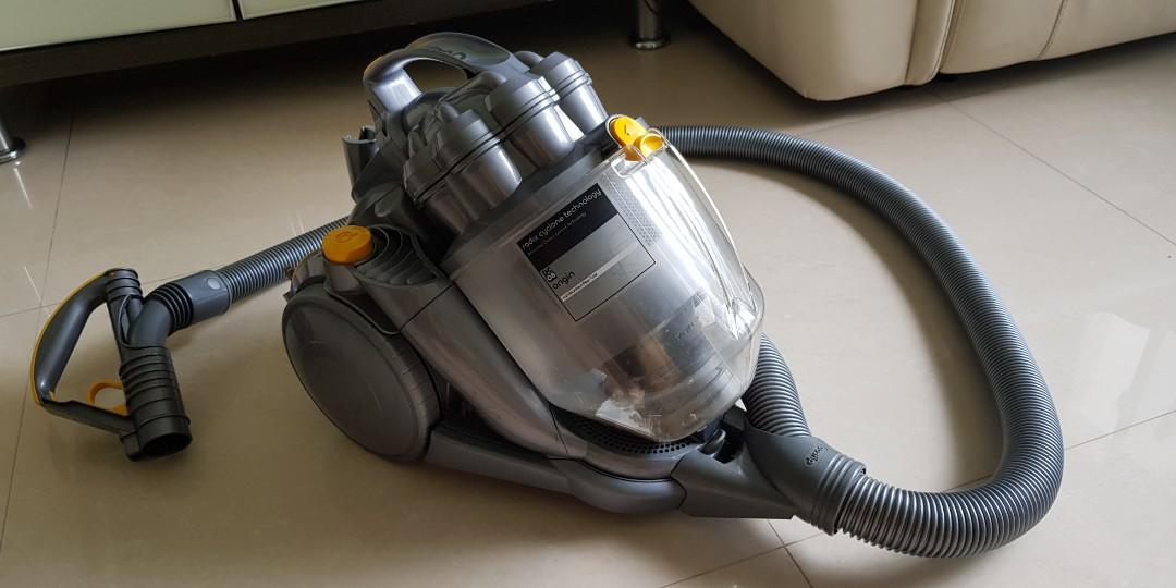 Dyson DC08 Origin Cylinder Vacuum Cleaner, & Home Appliances, Vacuum Cleaner & Housekeeping Carousell