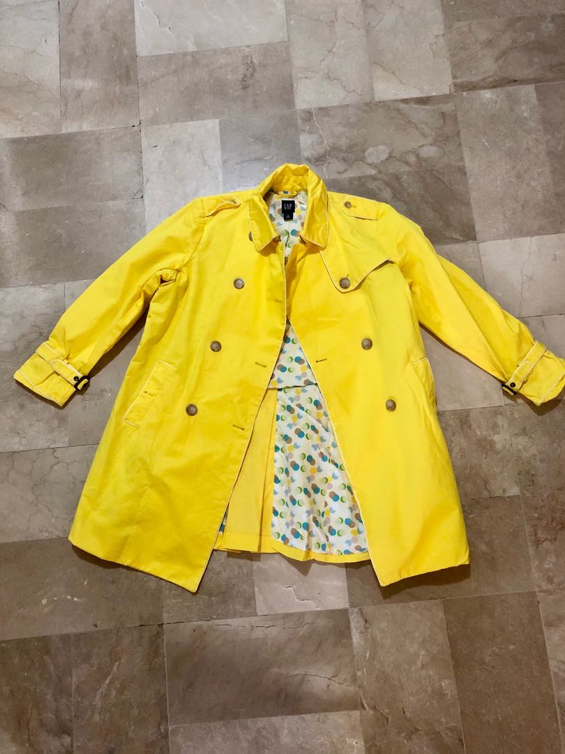 gap yellow rain jacket