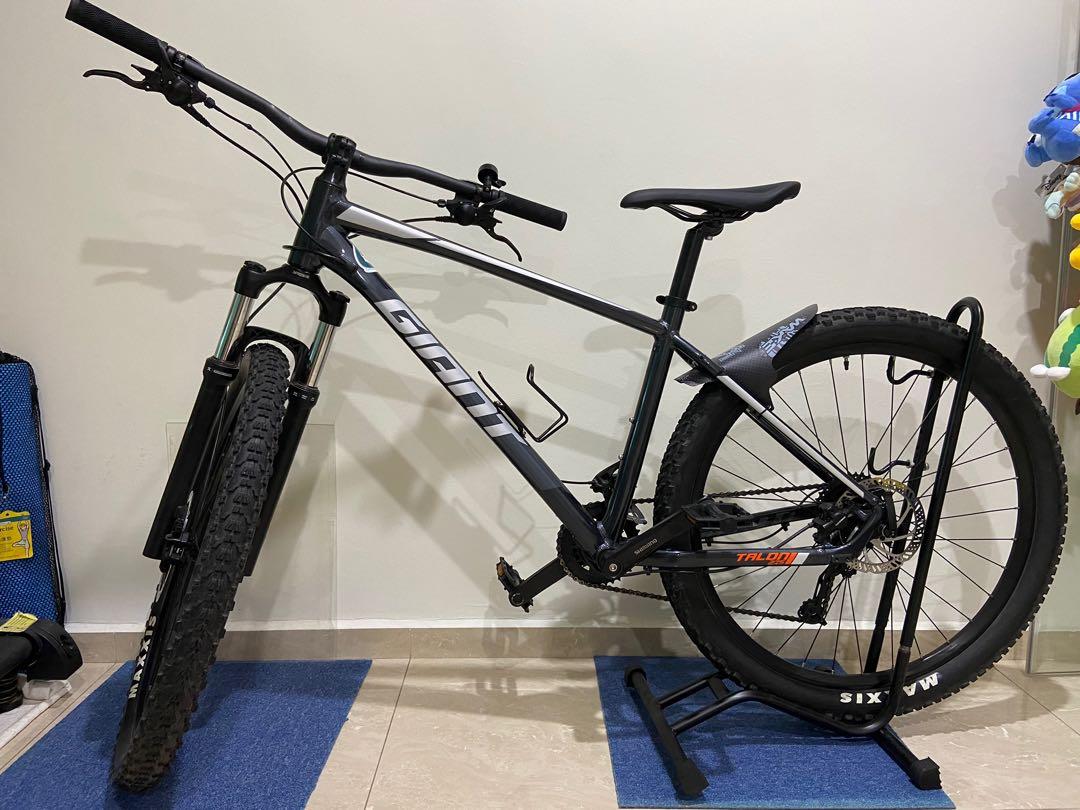 Giant talon 2 27.5 mountain clearance bike 2020