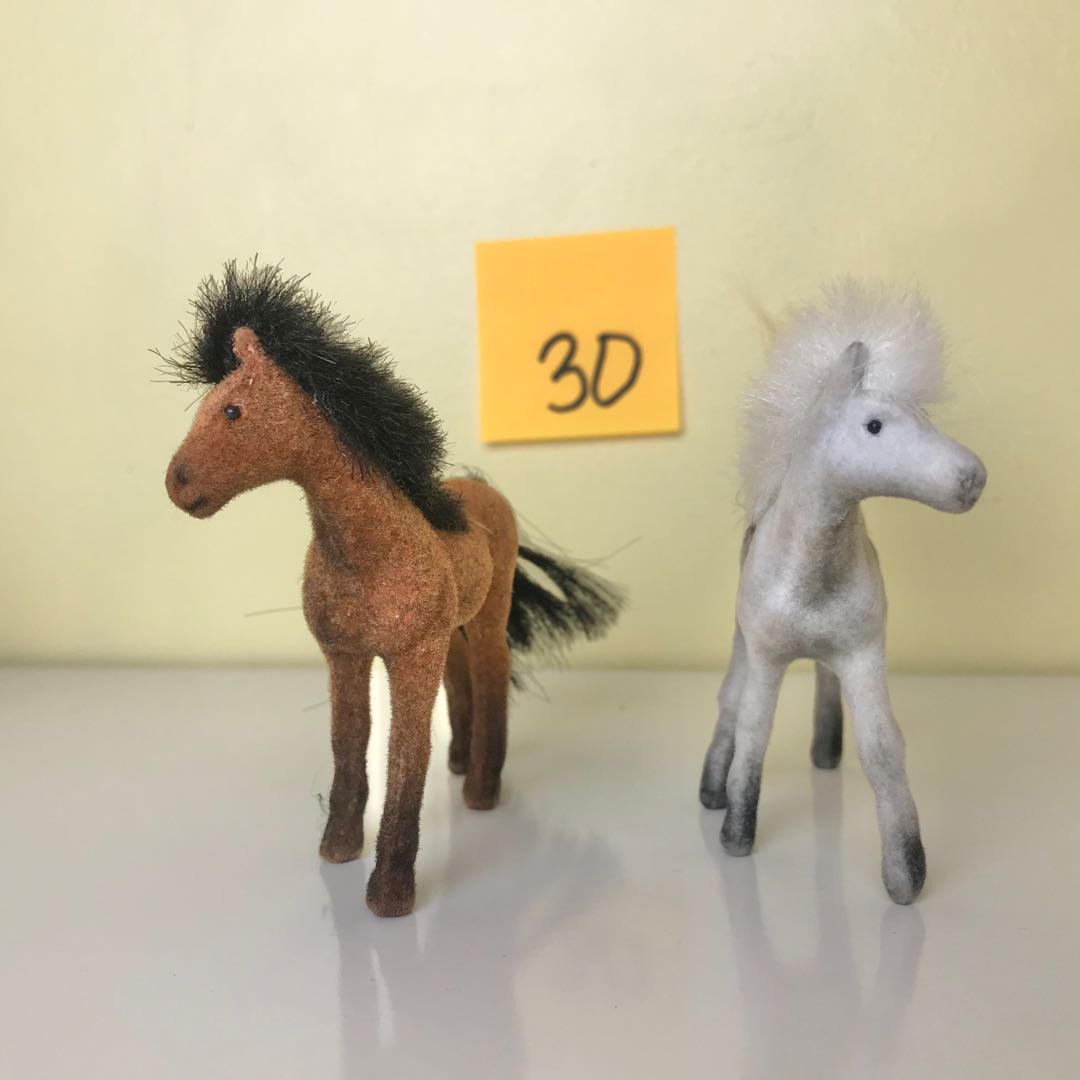 toy horse figures