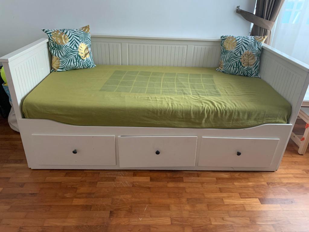 Ikea double pull out bed top