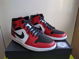Jordan 1 Mid Chicago Blacl Toe