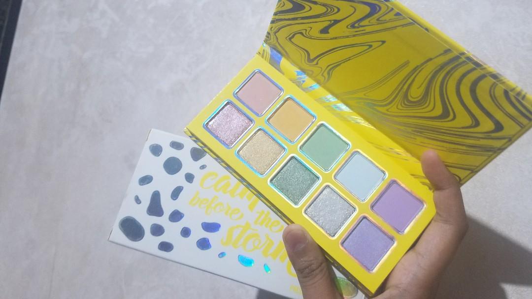 Kylie Jenner Calm Before The Storm Eye Palette (Category: Makeup) located in Cainta. Submitted by miss_butterball (Listing ID 1018900829, Image 1). Description: Rush! Just opened and swatched. Selling for low price because sayang sa kin. ❗For clothing:I put when worn pics when possible. If none is included, please DO NOT ask for one. ❗Images and details of pictures are included in the item. Please do not ask issues or flaws because I already have