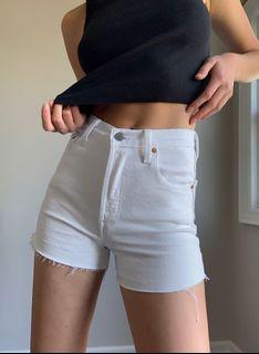 levi’s ribcage white shorts