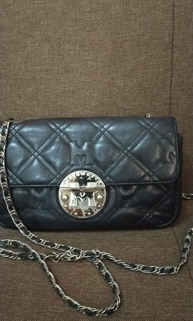 metro sling bags