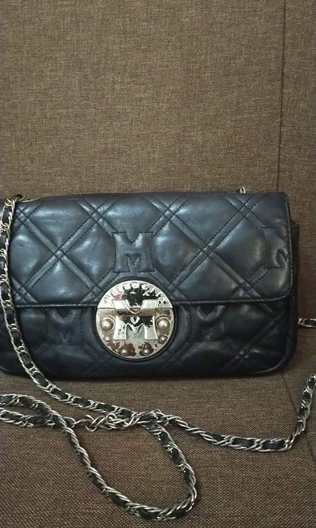 Metro city sling bag price Clearance