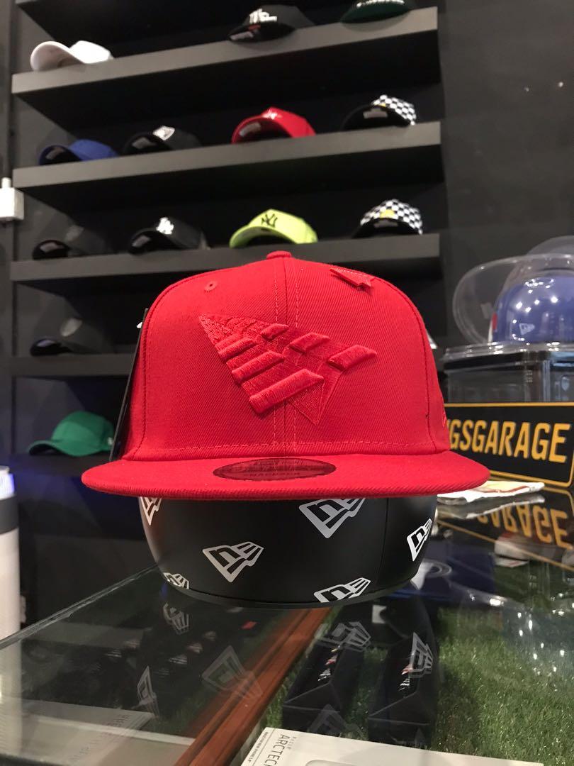 Red paper plane snapback Clearance