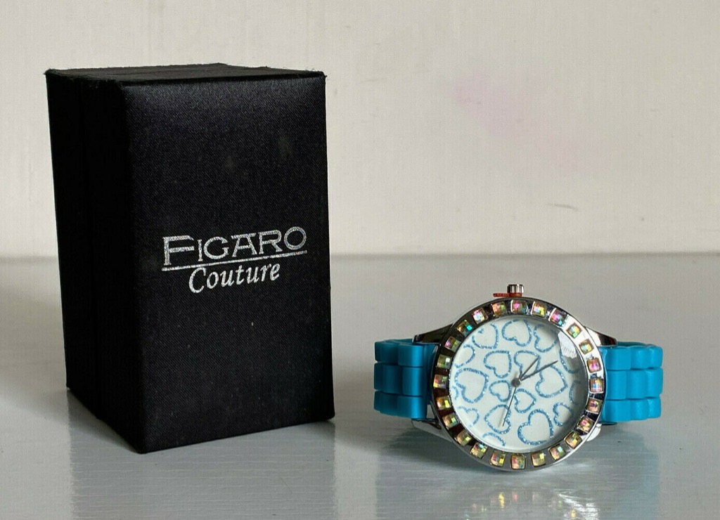 Figaro online couture watch