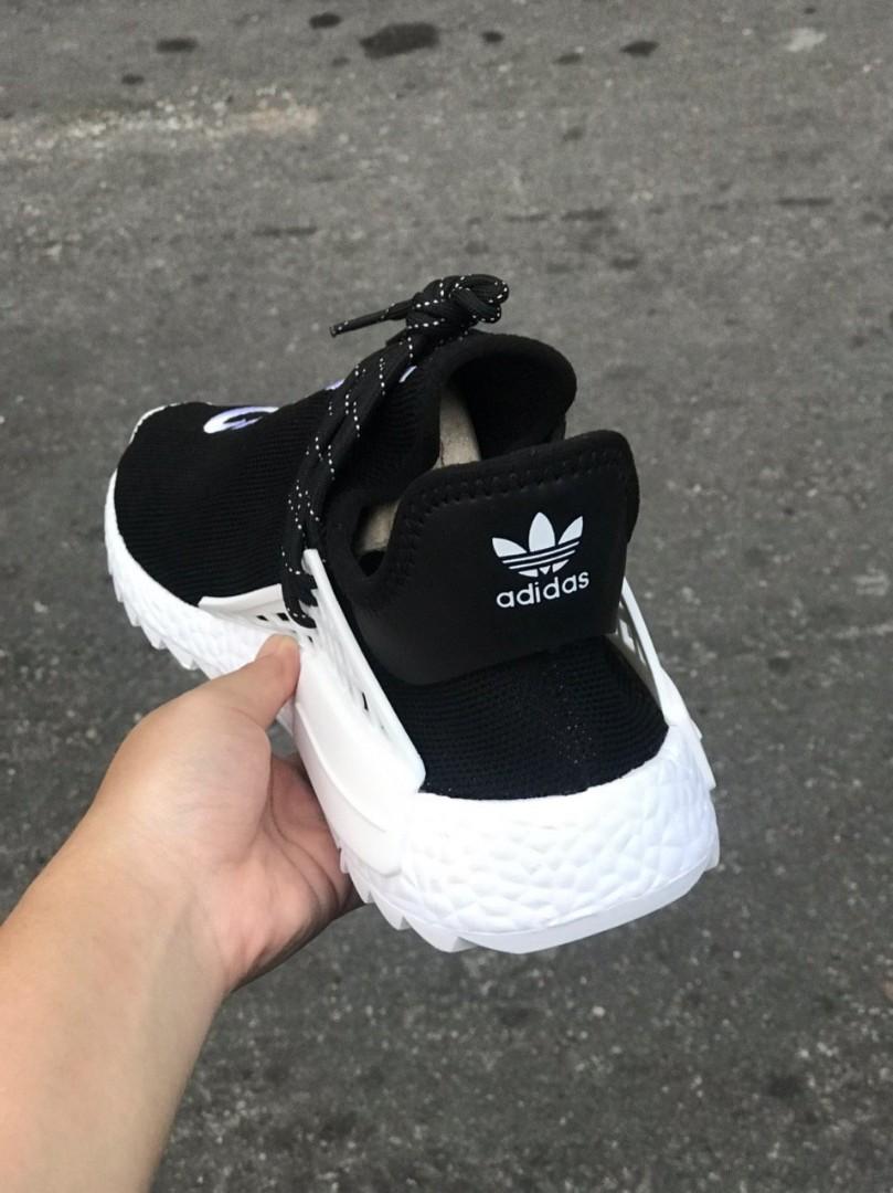 NMD HUMAN RACE 1.1 copy Rm210.00 pos sm Size 40 44 6.5 9.5uk