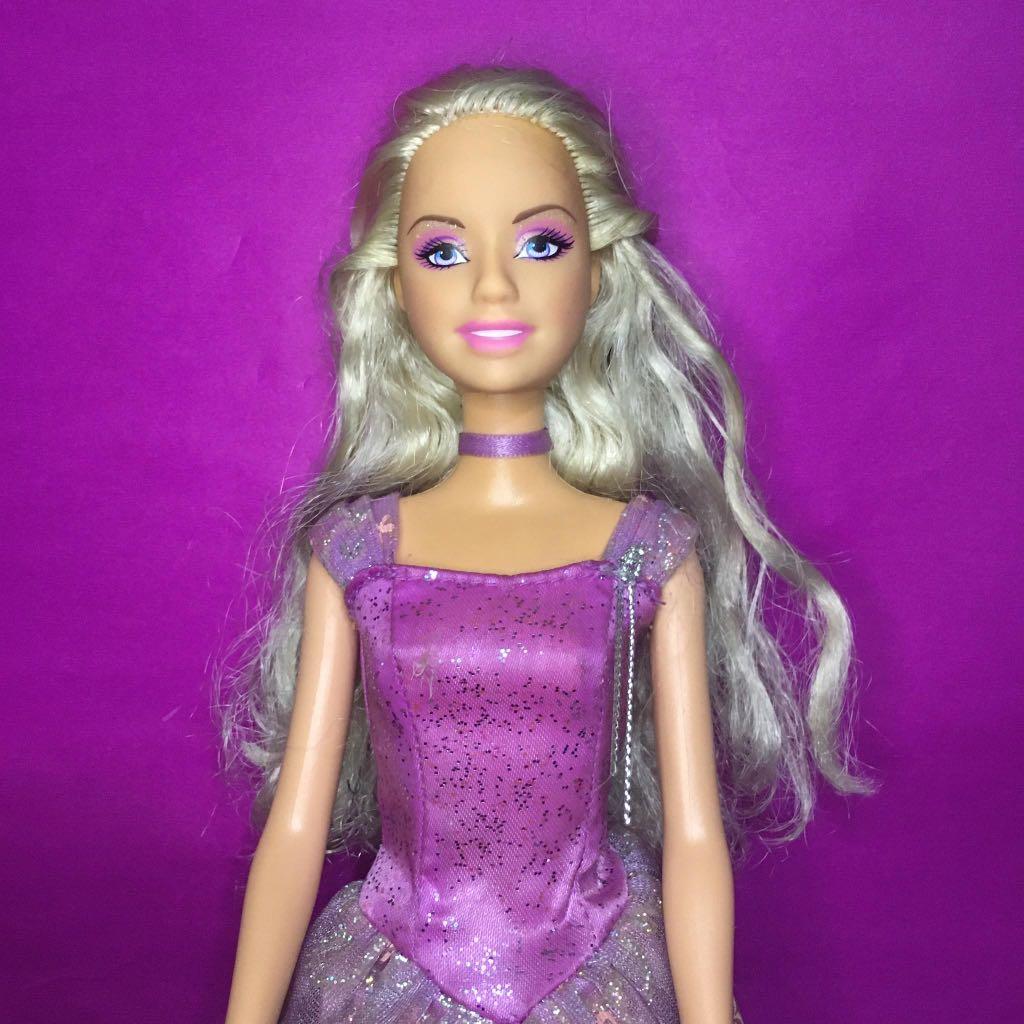 annika barbie doll