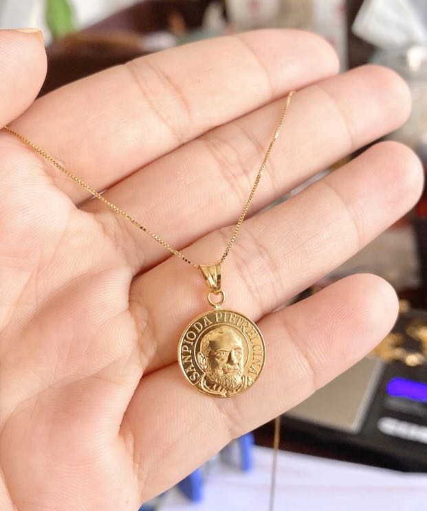 Padre pio pendant gold Clearance