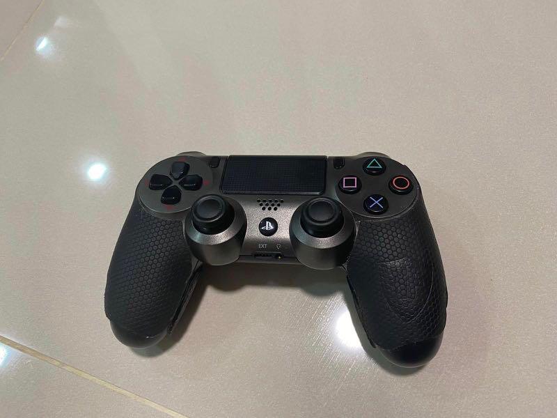 Playstation 4 (PS4) console, limited edition Metal gear solid The