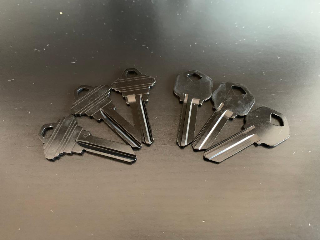 Quiet Carry The Shorty Titanium Multitool, Men's Fashion, Bags, Belt