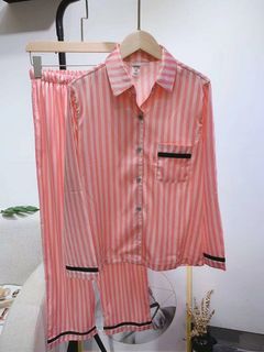 (Category: ) located in . Submitted by queenscollection (Listing ID 1018934653, Image 1). Description: .