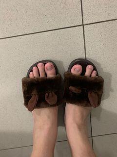 Sandal Kelinci
