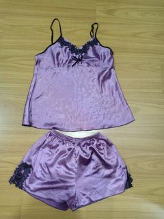 (Category: ) located in . Submitted by reencloset15 (Listing ID 1018870845, Image 1). Description: .