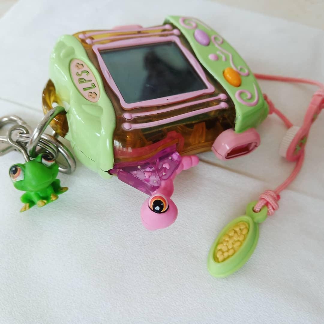 Tamagotchi littlest pet shop, Toys & Collectibles, Mainan di Carousell