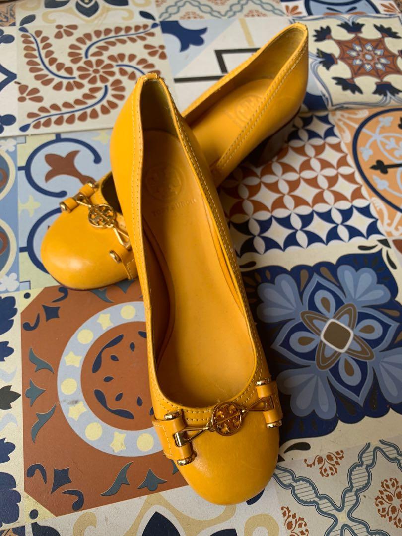 mustard heels size 11