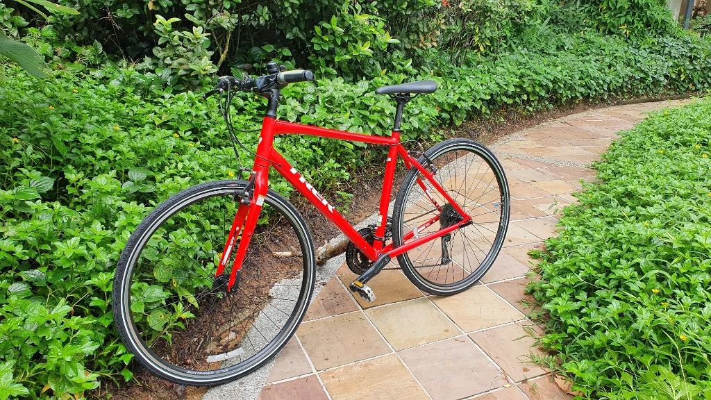 Trek FX3 Hybrid Bike Sports Equipment Bicycles Parts Bicycles